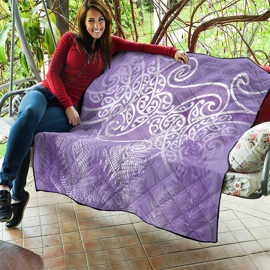Aotearoa Maori Koru Curves Quilt Silver Ferns - Amethyst