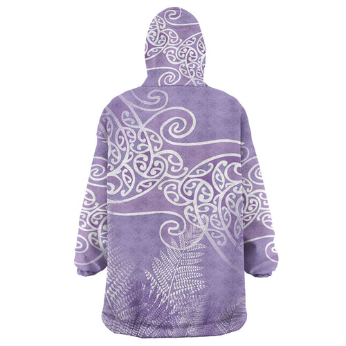 Aotearoa Maori Koru Curves Wearable Blanket Hoodie Silver Ferns - Amethyst