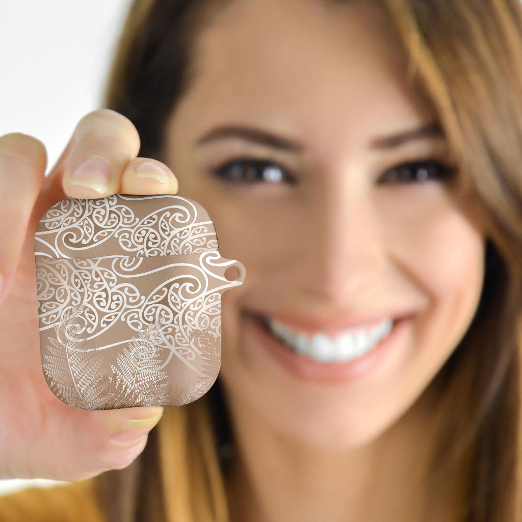 Aotearoa Maori Koru Curves AirPods Case Silver Ferns - Mocha