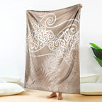 Aotearoa Maori Koru Curves Blanket Silver Ferns - Mocha
