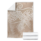 Aotearoa Maori Koru Curves Blanket Silver Ferns - Mocha