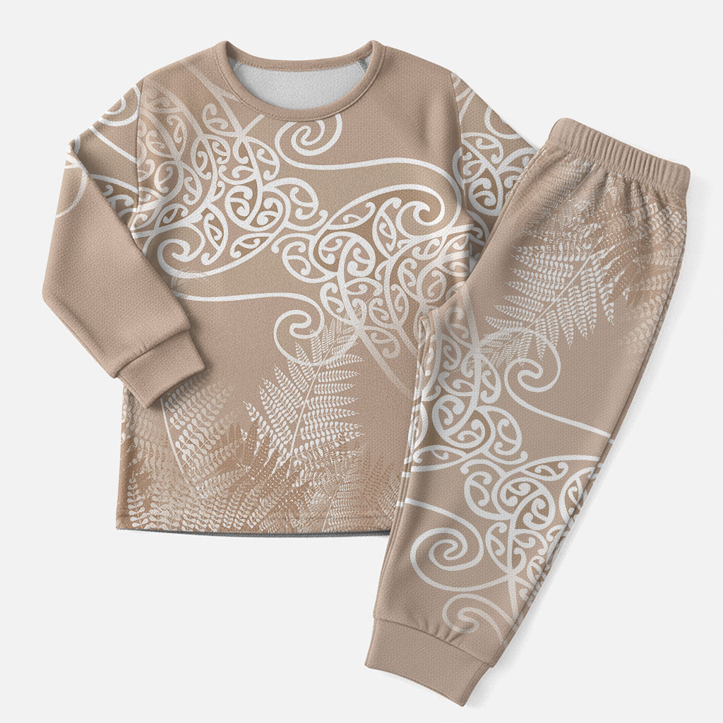 Aotearoa Maori Koru Curves Christmas Pajama Set Silver Ferns - Mocha
