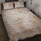 Aotearoa Maori Koru Curves Quilt Bed Set Silver Ferns - Mocha