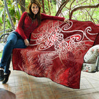 Aotearoa Maori Koru Curves Quilt Silver Ferns - Crimson Red