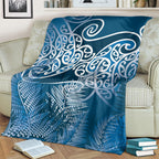 Aotearoa Maori Koru Curves Blanket Silver Ferns - Navy Blue