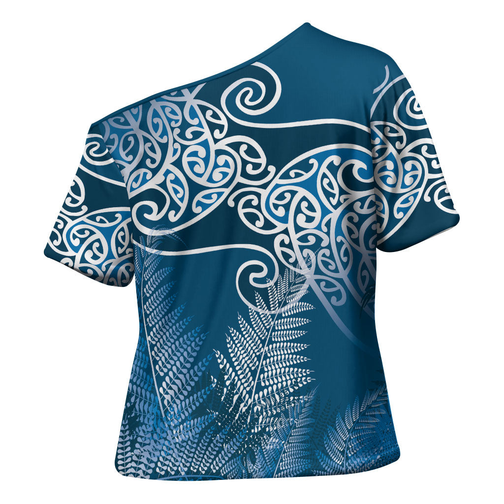 Aotearoa Maori Koru Curves Cross Shoulder Shirt Silver Ferns - Navy Blue