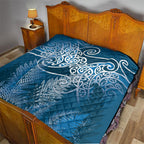 Aotearoa Maori Koru Curves Quilt Silver Ferns - Navy Blue