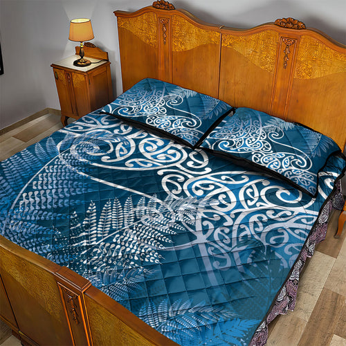 Aotearoa Maori Koru Curves Quilt Bed Set Silver Ferns - Navy Blue
