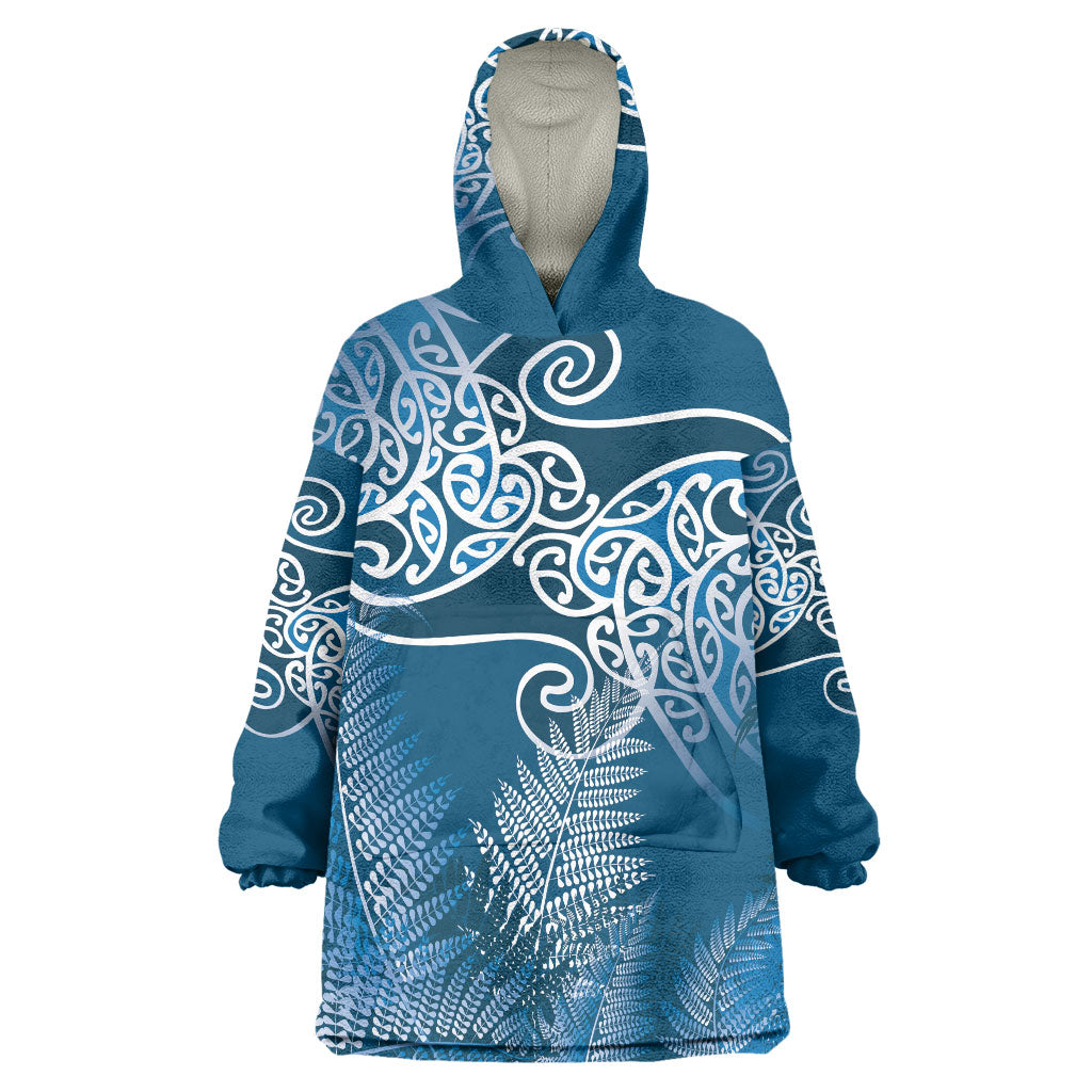 Aotearoa Maori Koru Curves Wearable Blanket Hoodie Silver Ferns - Navy Blue