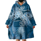 Aotearoa Maori Koru Curves Wearable Blanket Hoodie Silver Ferns - Navy Blue