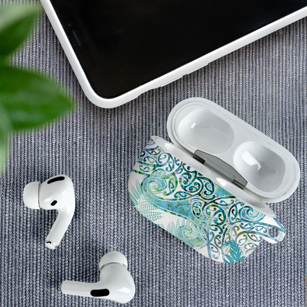 Aotearoa Maori Koru Curves AirPods Case Mossy Paua Shell