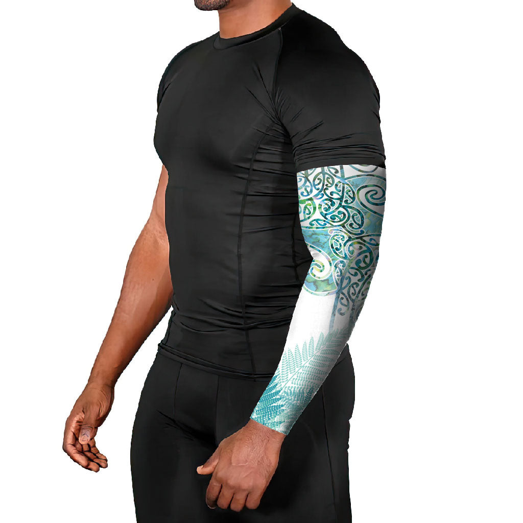 Aotearoa Maori Koru Curves Arm Sleeves Mossy Paua Shell