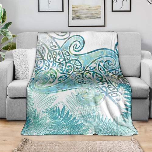 Aotearoa Maori Koru Curves Blanket Mossy Paua Shell