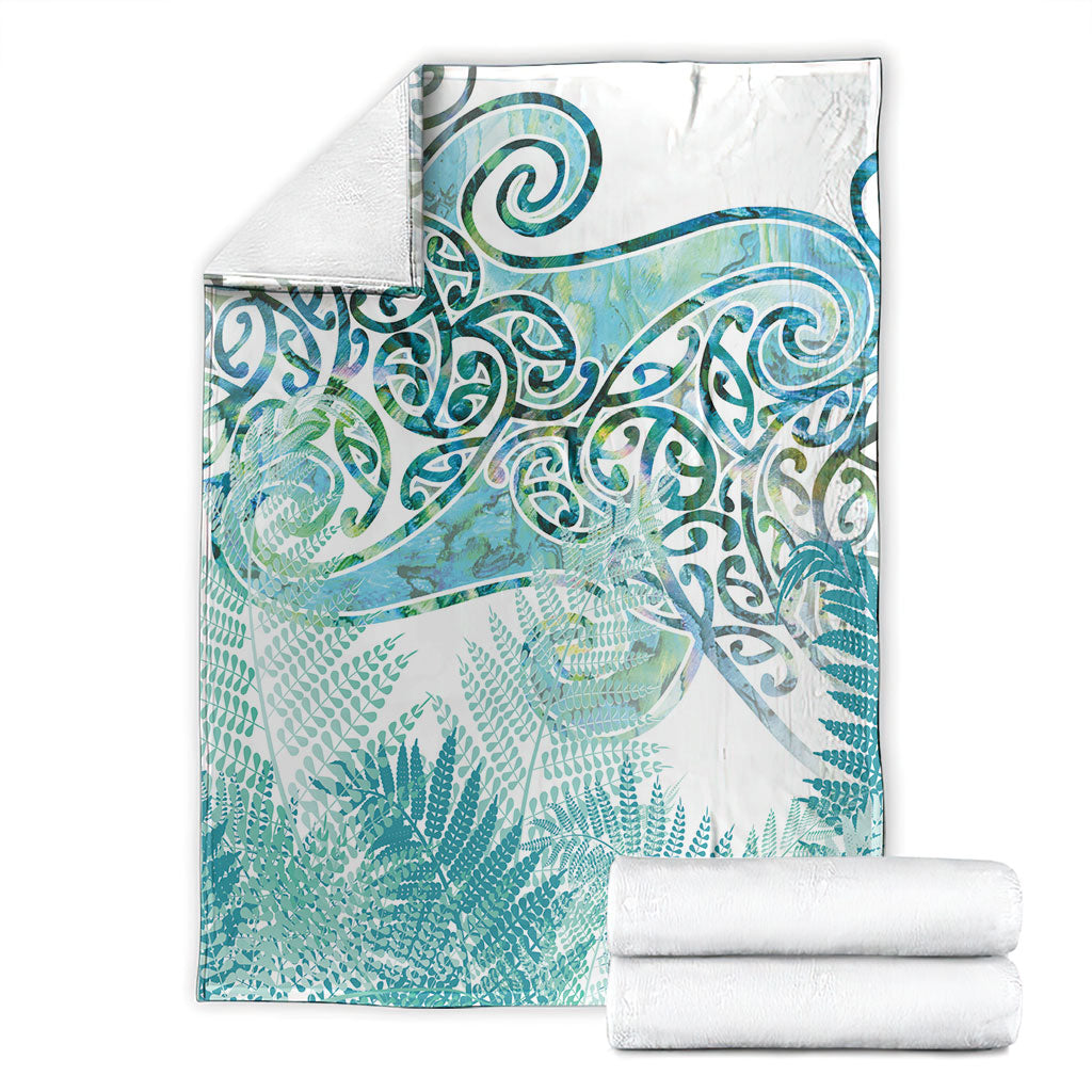 Aotearoa Maori Koru Curves Blanket Mossy Paua Shell