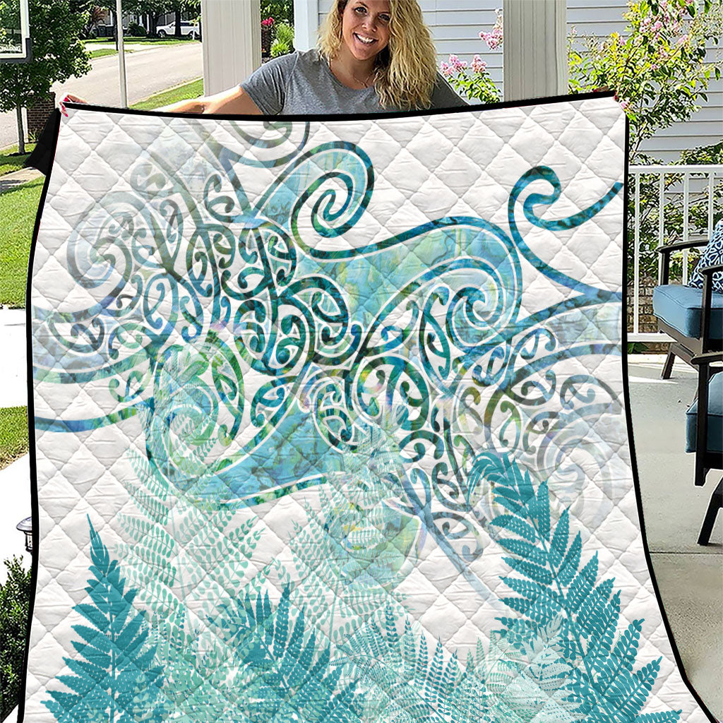 Aotearoa Maori Koru Curves Quilt Mossy Paua Shell