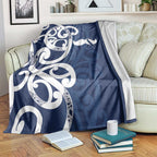 New Zealand Maori Mo Bros Blanket Blue Ribbon With Koru Kowhaiwhai - Aussie Hoodie