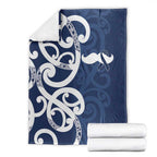New Zealand Maori Mo Bros Blanket Blue Ribbon With Koru Kowhaiwhai - Aussie Hoodie