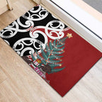 New Zealand Silver Fern Christmas Tree Rubber Doormat Meri Kirihimete - Aussie Hoodie