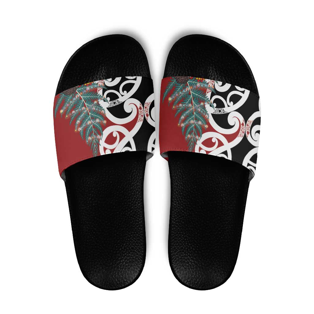 New Zealand Silver Fern Christmas Tree Slide Sandals Meri Kirihimete - Aussie Hoodie