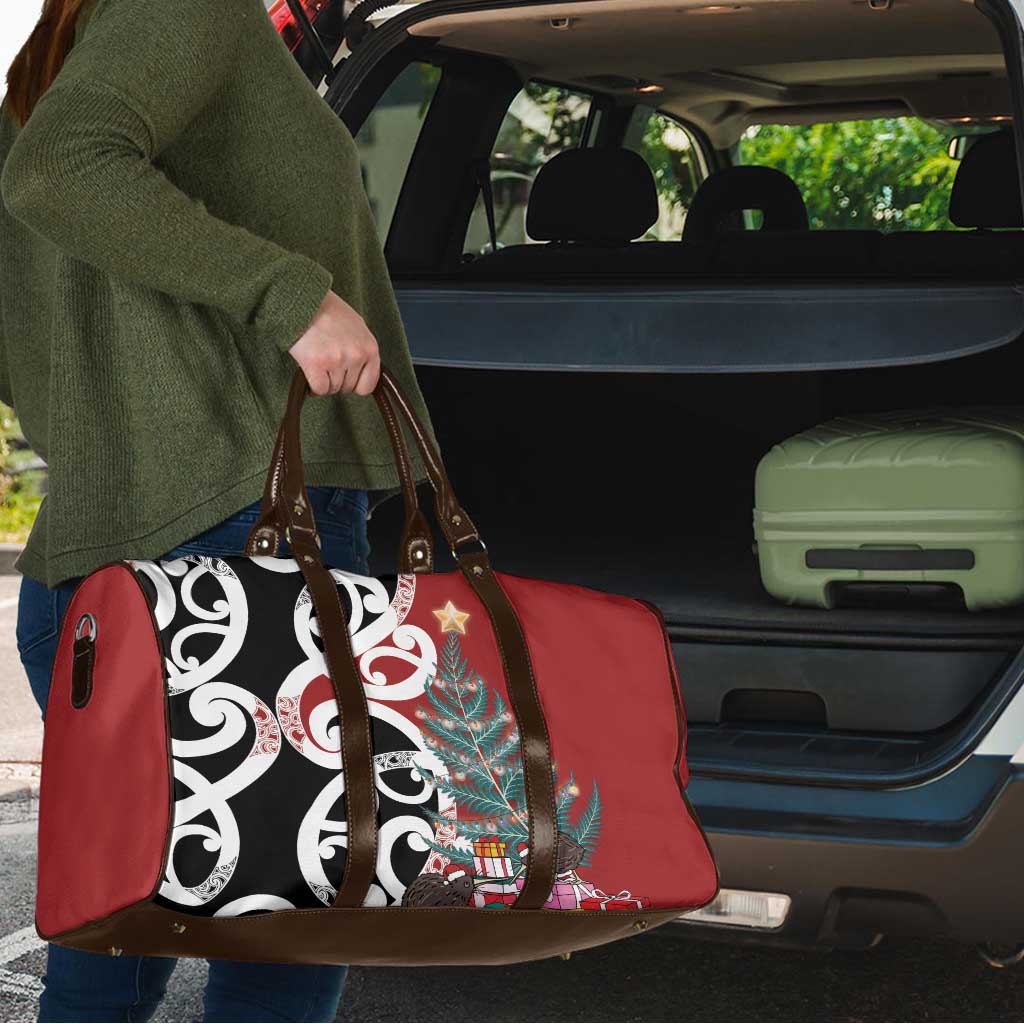 New Zealand Silver Fern Christmas Tree Travel Bag Meri Kirihimete - Aussie Hoodie