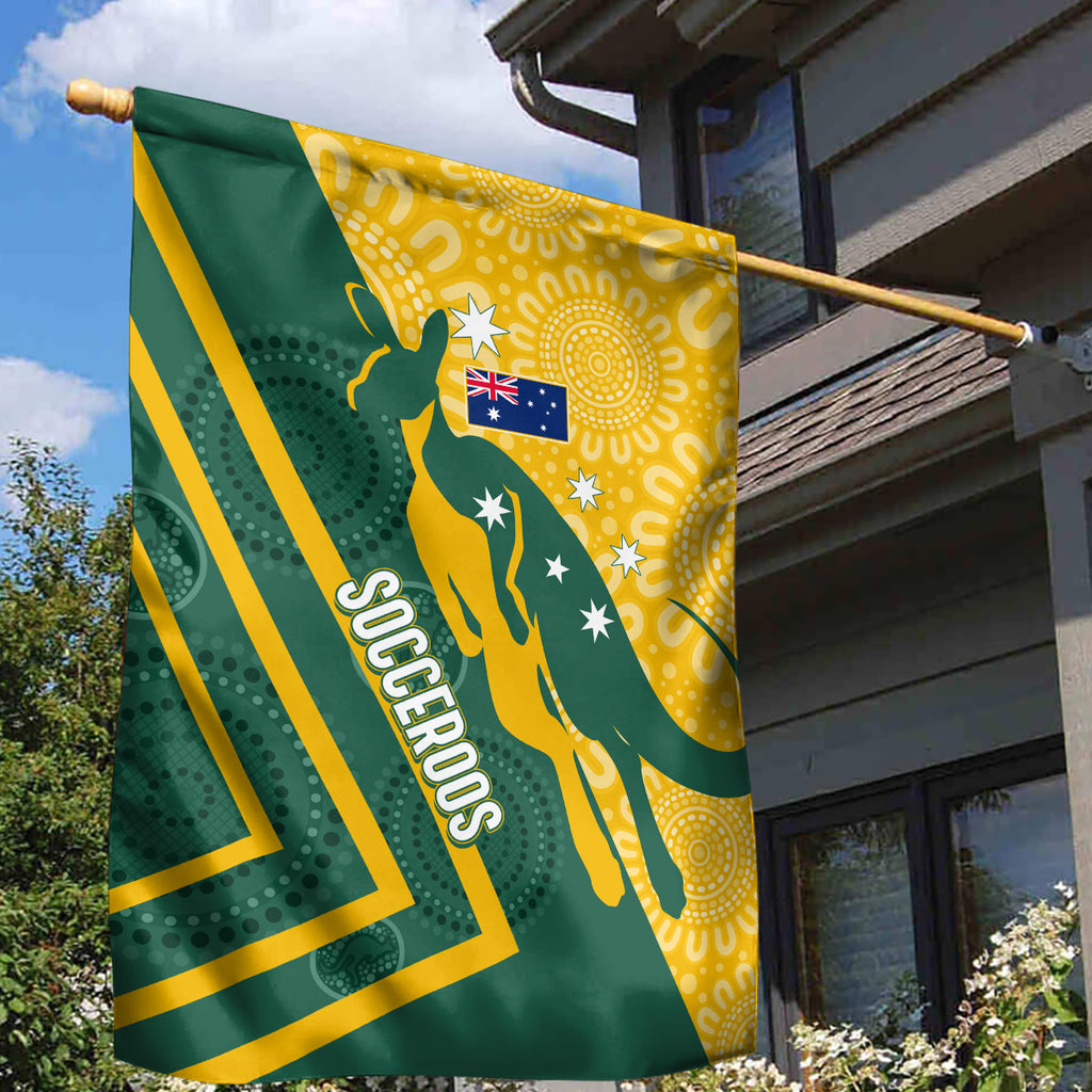personalised-australia-socceroos-indigenous-garden-flag-green-gold