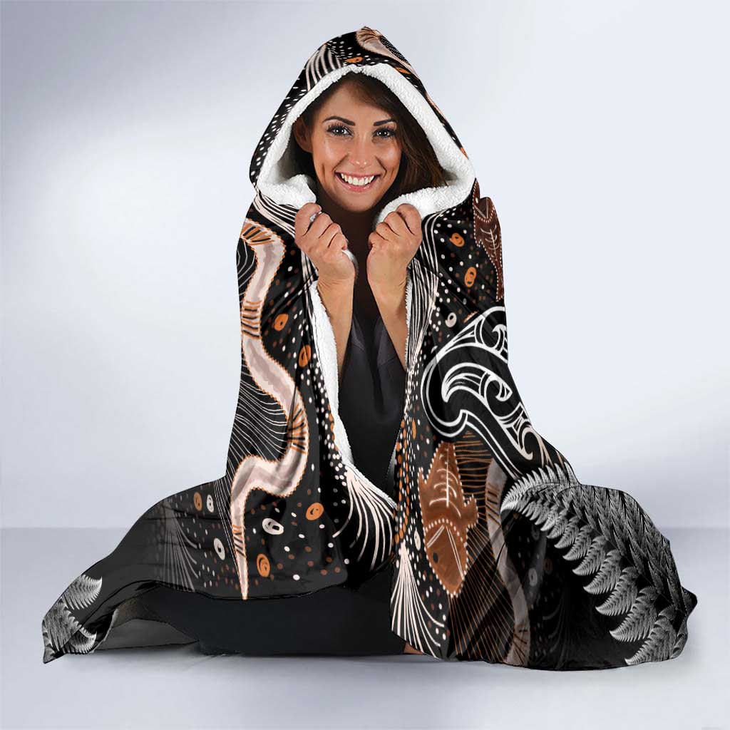Aotearoa Maori - Australia Indigenous Hooded Blanket Koiri Whakairo Mix Aboriginal Art - Aussie Hoodie