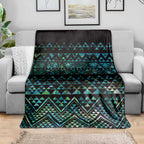 Maori Niho Taniwha Te Wheiao Blanket Paua Shell - Aussie Hoodie