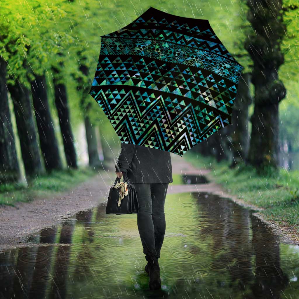 Maori Niho Taniwha Te Wheiao Umbrella Paua Shell - Aussie Hoodie