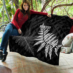 New Zealand Lawn Bowls Personalized Quilt Wrap-Around Silver Fern - Aussie Hoodie