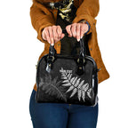 New Zealand Lawn Bowls Personalized Shoulder Handbag Wrap-Around Silver Fern - Aussie Hoodie
