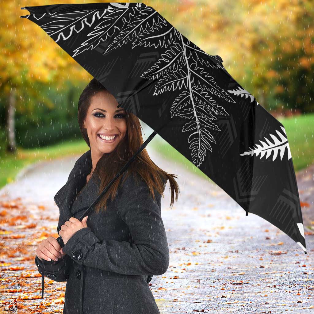 New Zealand Lawn Bowls Personalized Umbrella Wrap-Around Silver Fern - Aussie Hoodie