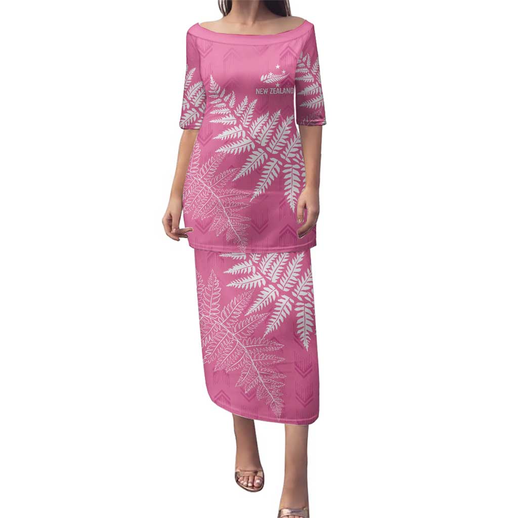 New Zealand Lawn Bowls Breast Cancer Personalized Family Matching Puletasi and Hawaiian Shirt Wrap-Around Silver Fern - Aussie Hoodie