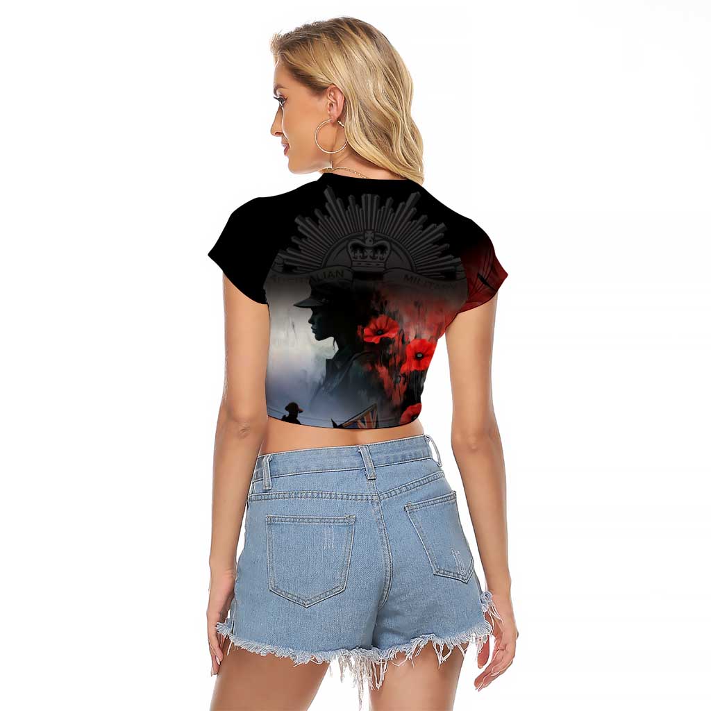 Anzac Day Raglan Cropped T Shirt Women In War - Lest We Forget