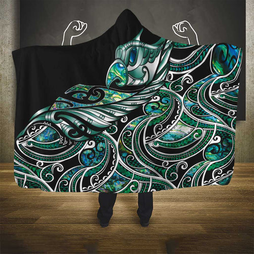Maori Matariki - Manaia Hooded Blanket Emerald Paua Shell