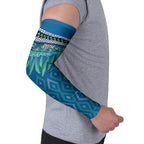 Aotearoa Maori Ngati Kahungunu Iwi Paua Blue Arm Sleeves Korowai Tukutuku Kaokao Motifs