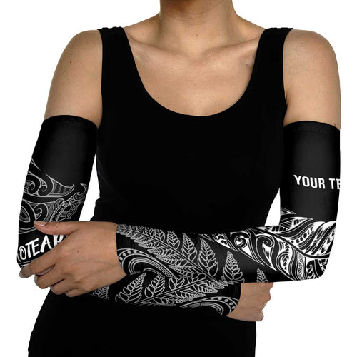 Aotearoa Personalized Lawn Bowls Maori Arm Sleeves New Zealand Black Tribal Silver Fern - Aussie Hoodie