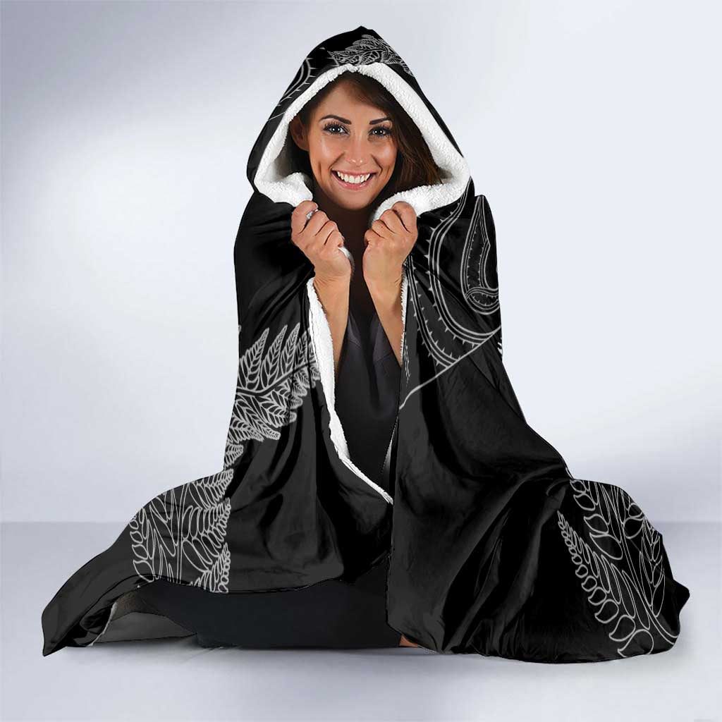 Aotearoa Personalized Lawn Bowls Maori Hooded Blanket New Zealand Black Tribal Silver Fern - Aussie Hoodie