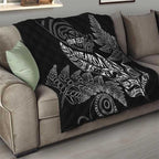 Aotearoa Personalized Lawn Bowls Maori Quilt New Zealand Black Tribal Silver Fern - Aussie Hoodie