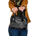 Aotearoa Personalized Lawn Bowls Maori Shoulder Handbag New Zealand Black Tribal Silver Fern - Aussie Hoodie