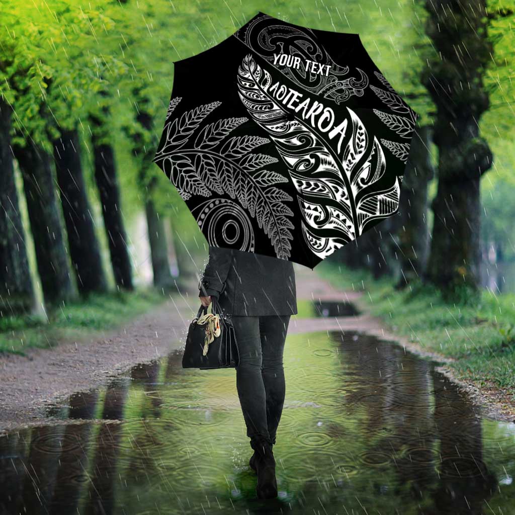 Aotearoa Personalized Lawn Bowls Maori Umbrella New Zealand Black Tribal Silver Fern - Aussie Hoodie