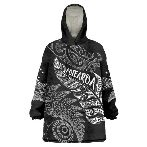 Aotearoa Personalized Lawn Bowls Maori Wearable Blanket Hoodie New Zealand Black Tribal Silver Fern - Aussie Hoodie