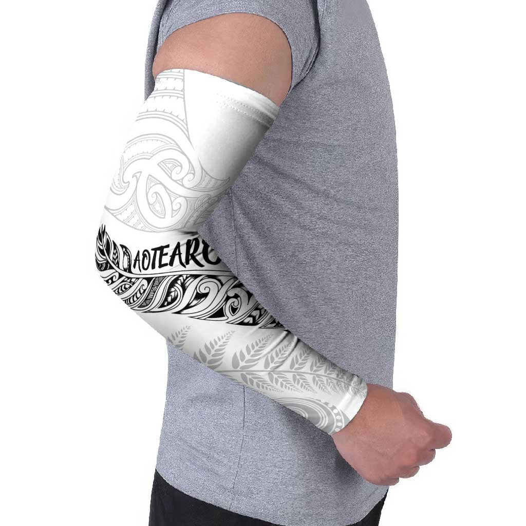 Aotearoa Personalized Lawn Bowls Maori Arm Sleeves New Zealand White Tribal Silver Fern - Aussie Hoodie