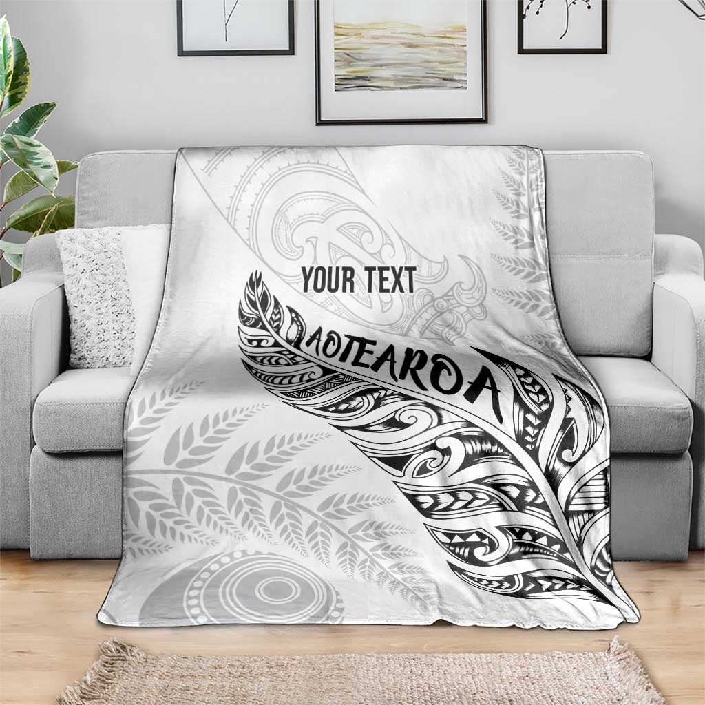 Aotearoa Personalized Lawn Bowls Maori Blanket New Zealand White Tribal Silver Fern - Aussie Hoodie