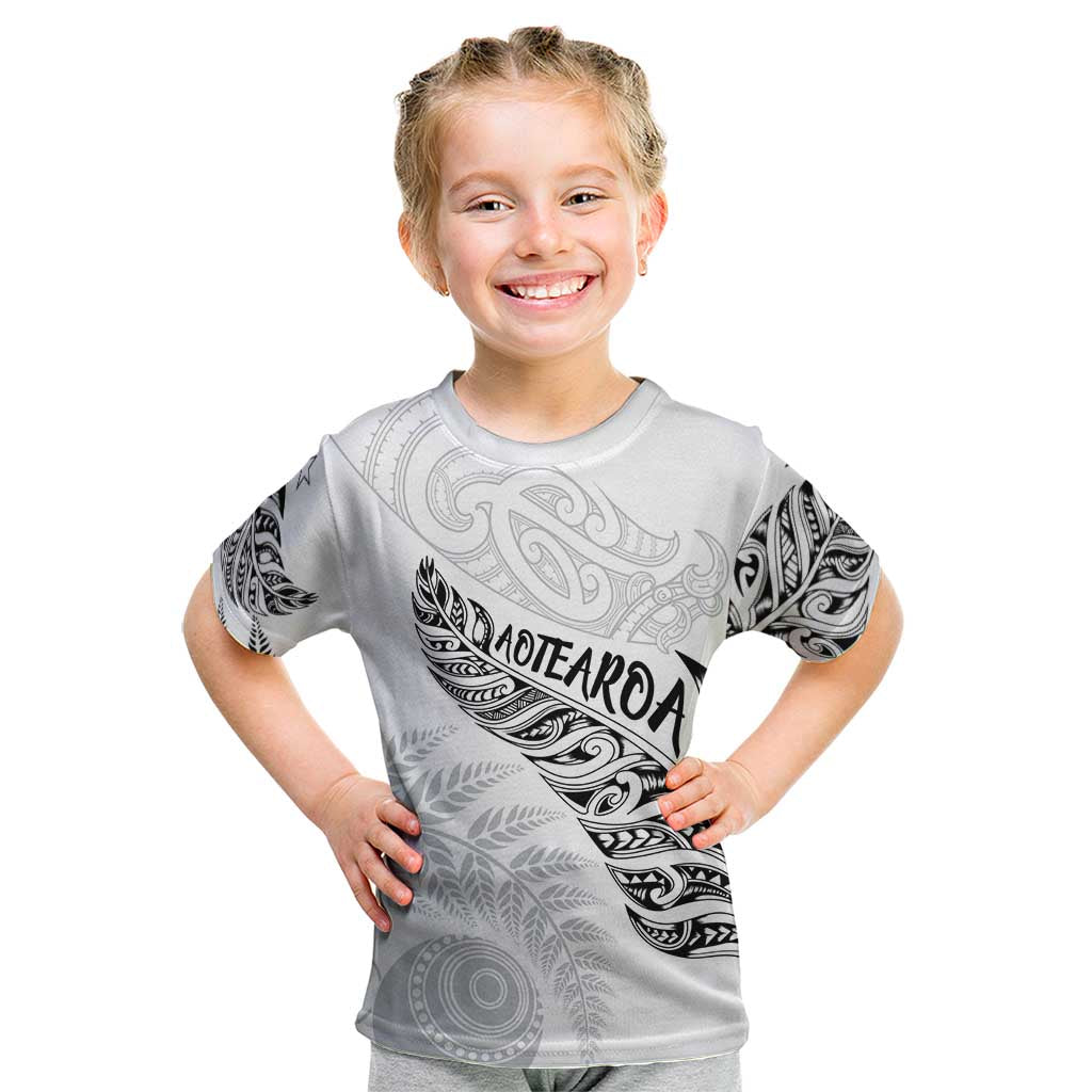 Aotearoa Personalized Lawn Bowls Maori Kid T Shirt New Zealand White Tribal Silver Fern - Aussie Hoodie