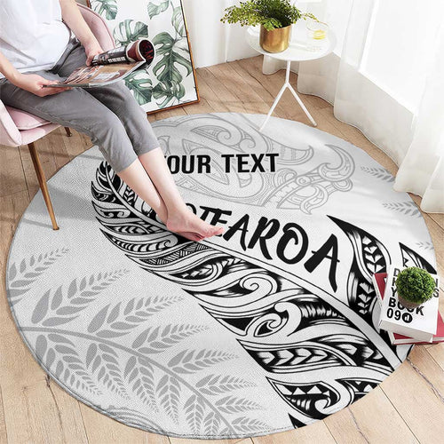 Aotearoa Personalized Lawn Bowls Maori Round Carpet New Zealand White Tribal Silver Fern - Aussie Hoodie