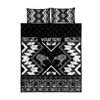 Personalised Taniko Motifs Aotearoa Quilt Bed Set Waitangi Kowhaiwhai Kiwi - Monochrome