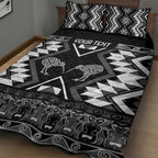 Personalised Taniko Motifs Aotearoa Quilt Bed Set Waitangi Kowhaiwhai Kiwi - Monochrome
