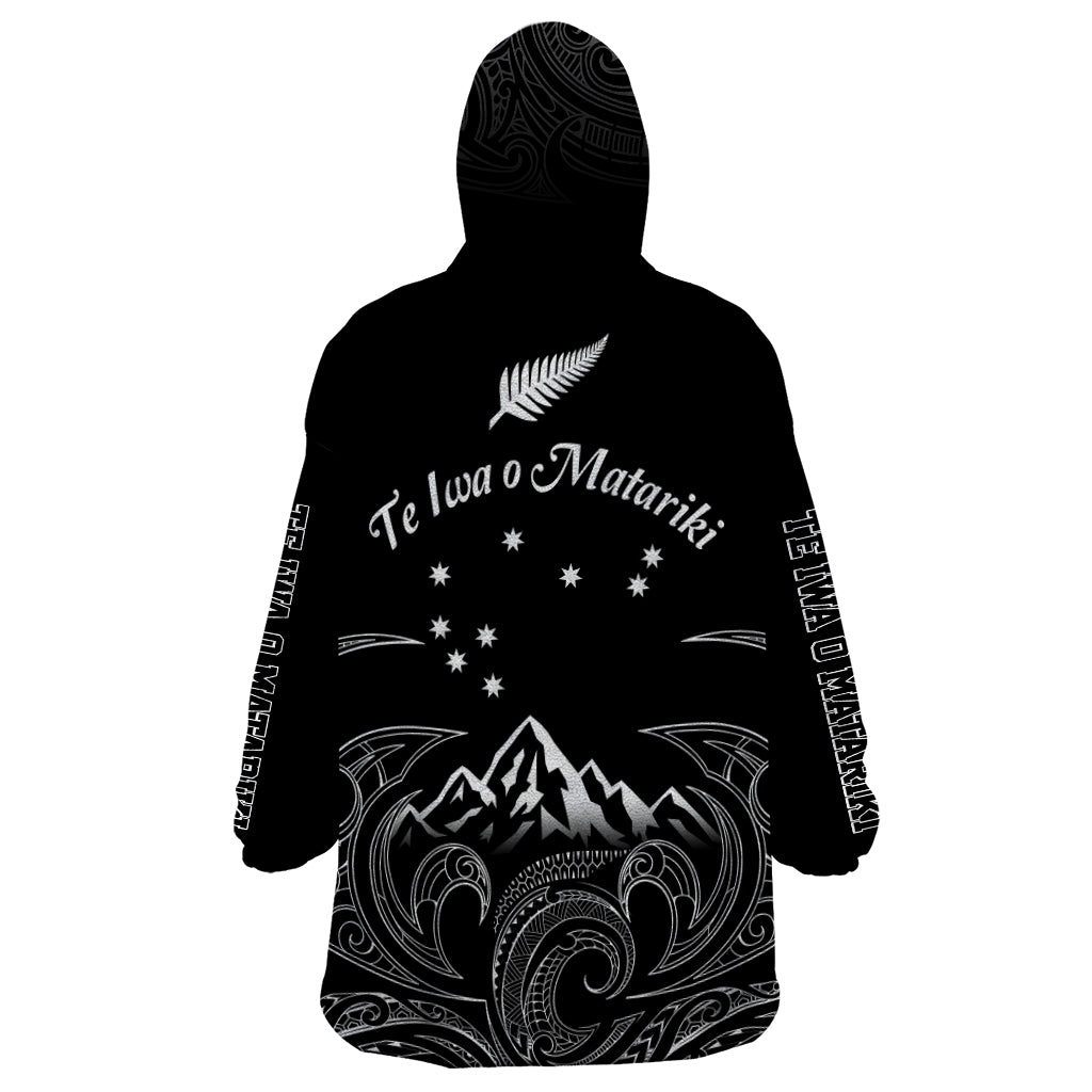 new-zealand-wearable-blanket-hoodie-maori-te-iwa-o-matariki