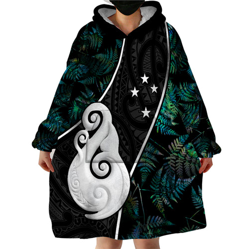 peronsalised-new-zealand-wearable-blanket-hoodie-paua-shell-maori-manaia-with-silver-ferns