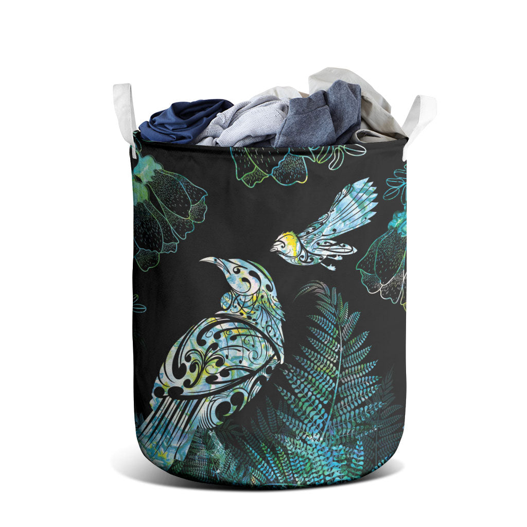 Aotearoa Maori Mahuru Laundry Basket Spring Time - Paua Shell Green